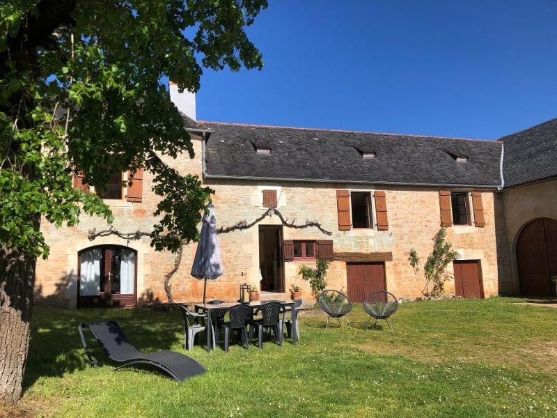 Maison De Vacances Nadaillac Exterior foto